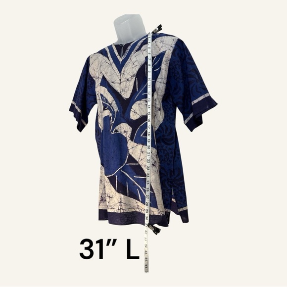 Batik Print Short Sleeve Side Slit Shirt Tunic NWOT Traditional Pattern Size L - Picture 2 of 7